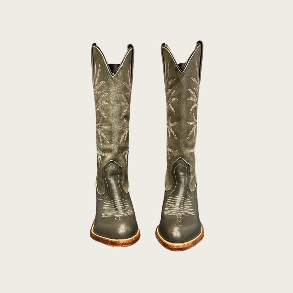 SOLD Vintage Frye Western green leather heeled coastal cowgirl boots - Picture 6 of 12